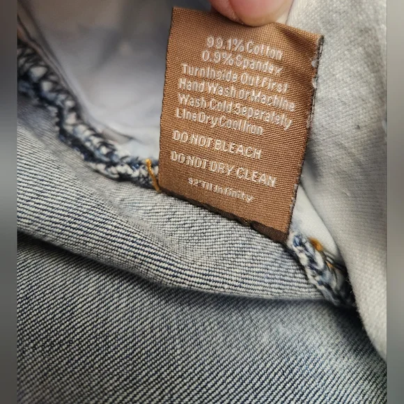 Crysp Denim Distressed Slim Straight Leg Jeans w/ Zipper Pocket Accents - Picture 9 of 9